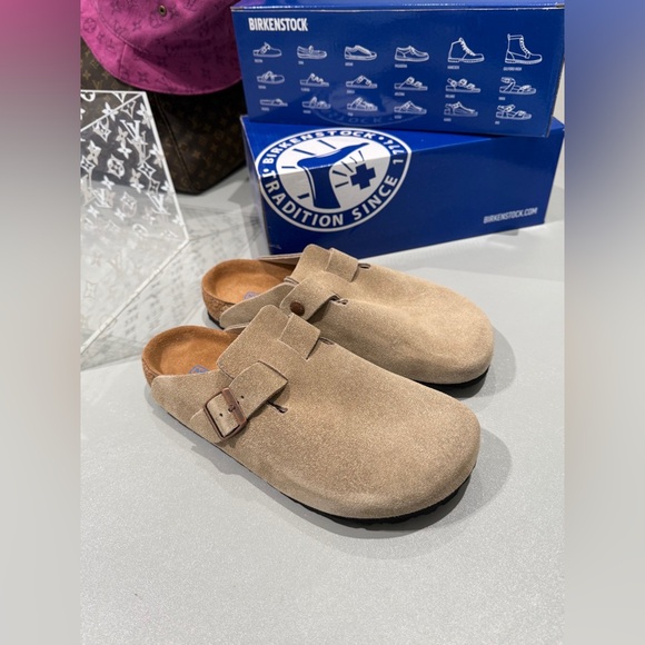 Birkenstock Boston Suede Taupe - Picture 1 of 9